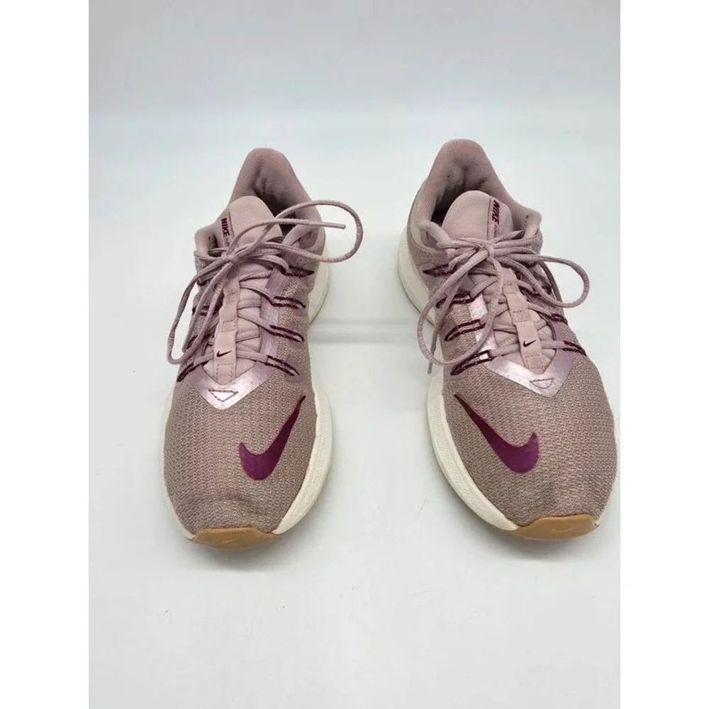 Nike Quest Running Shoes Plum Chalk True Berry Mauve Sneaker Size 8 BV6139-500